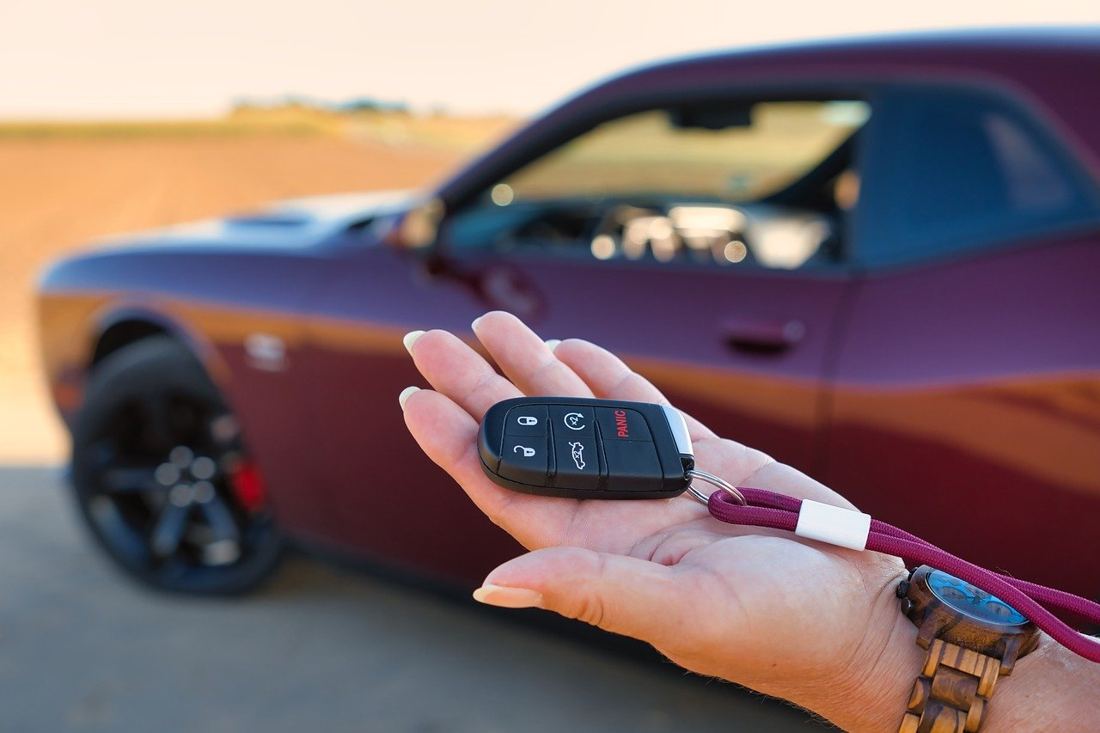 Handing over a programmed remote key fob